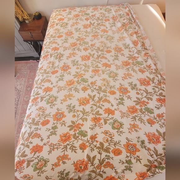 VINTAGE Single/Twin 3pc Bedding Florals Orange, Green, Blue, Yellow, Pink. - Picture 12 of 13